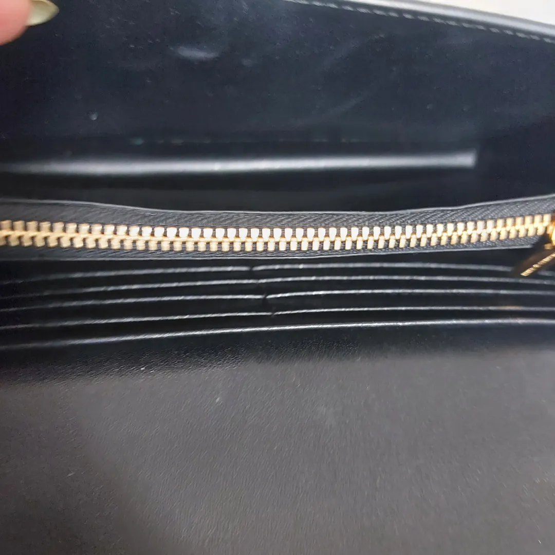 Charles & Keith Black with Gold Handle Wallet-On-Chain | Gently Used |