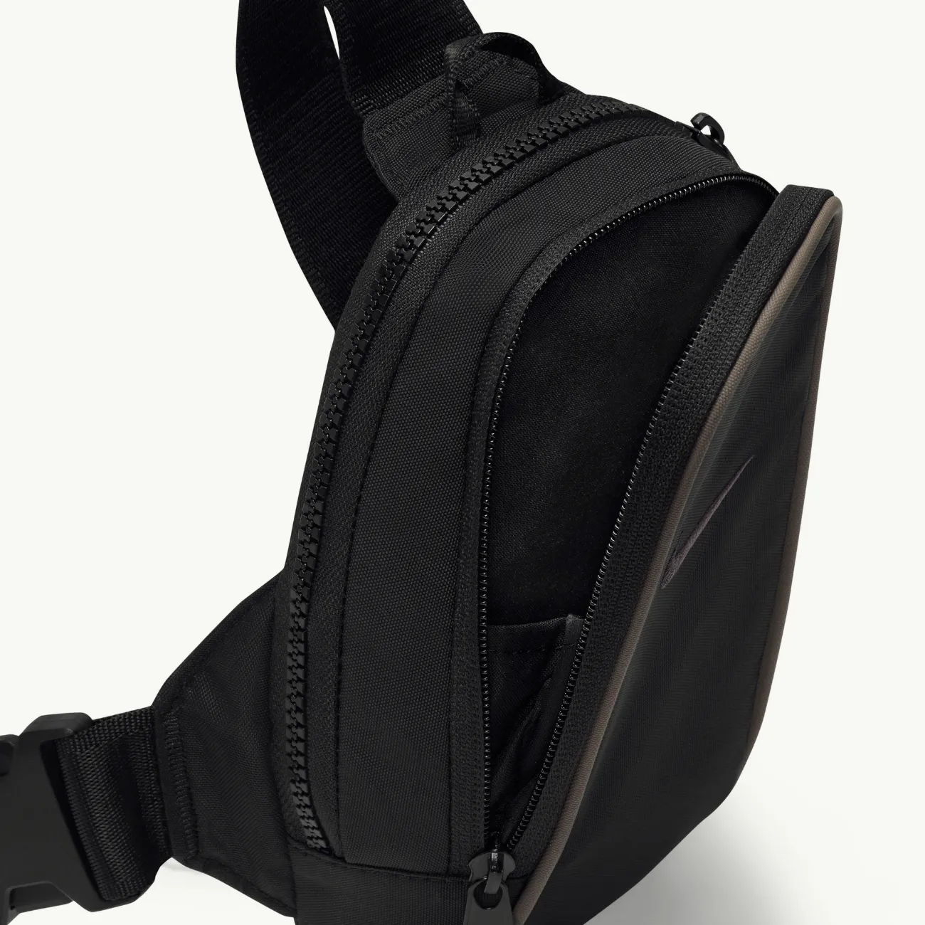 Sportswear Essentials Crossbody - Black